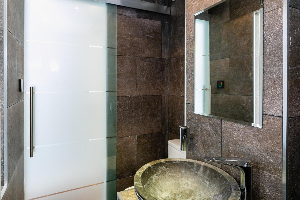Weforyou 2 Bedrooms Penthouse At Malaga Center Esterno foto